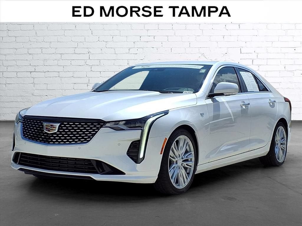 2022 Cadillac CT4