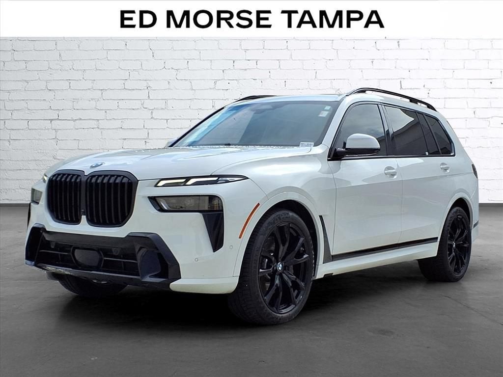 2023 BMW X7